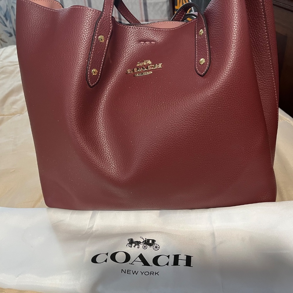Coach - Picture 2 of 3